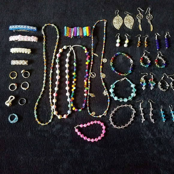 Jewelry Lot - Picture 2 of 4